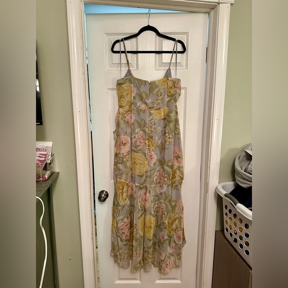 Floral Print Ruffle FauxWrap Hi-low Maxi Dress Express - Picture 5 of 6